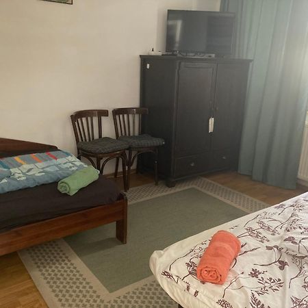 Donau Apartman,Tát Exterior foto