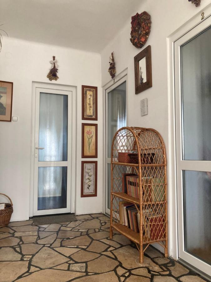 Donau Apartman,Tát Exterior foto